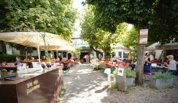 Achter Restaurant & Café outdoor seating area